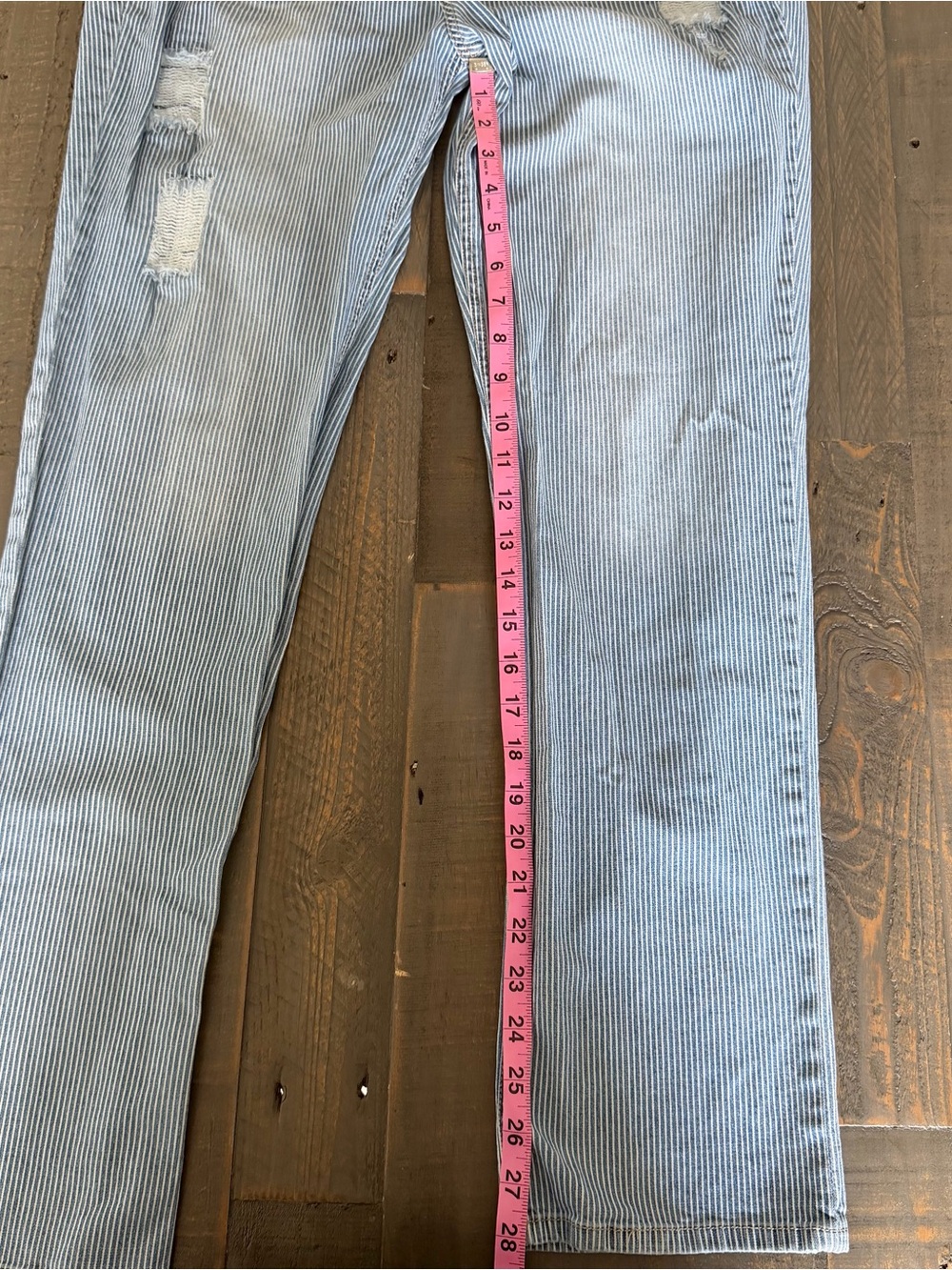 Democracy Distressed Blue White Pinstripe Denim Jeans Size 14 - Picture 11 of 12